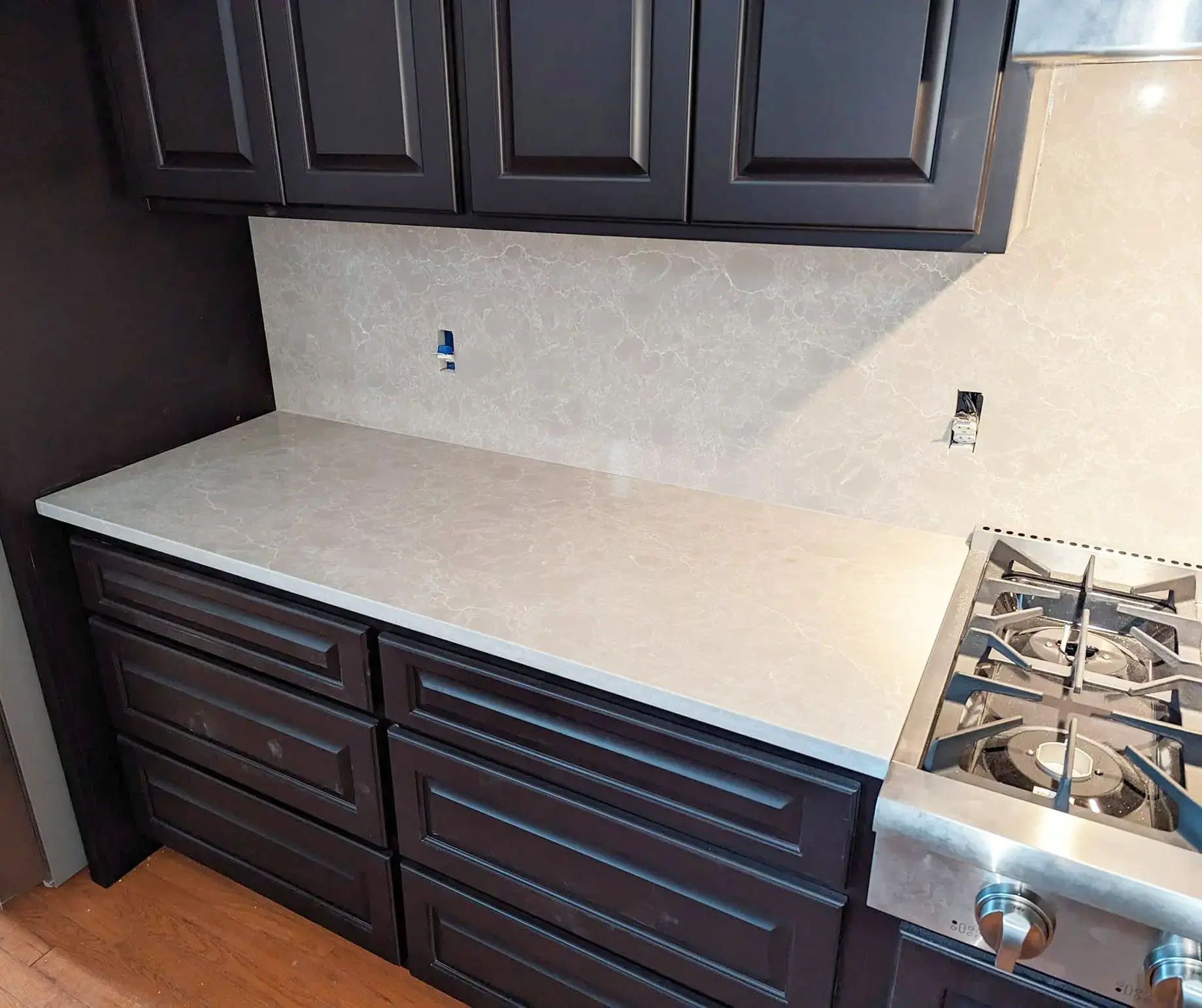 Audacity Quartz Countertop And Backsplash