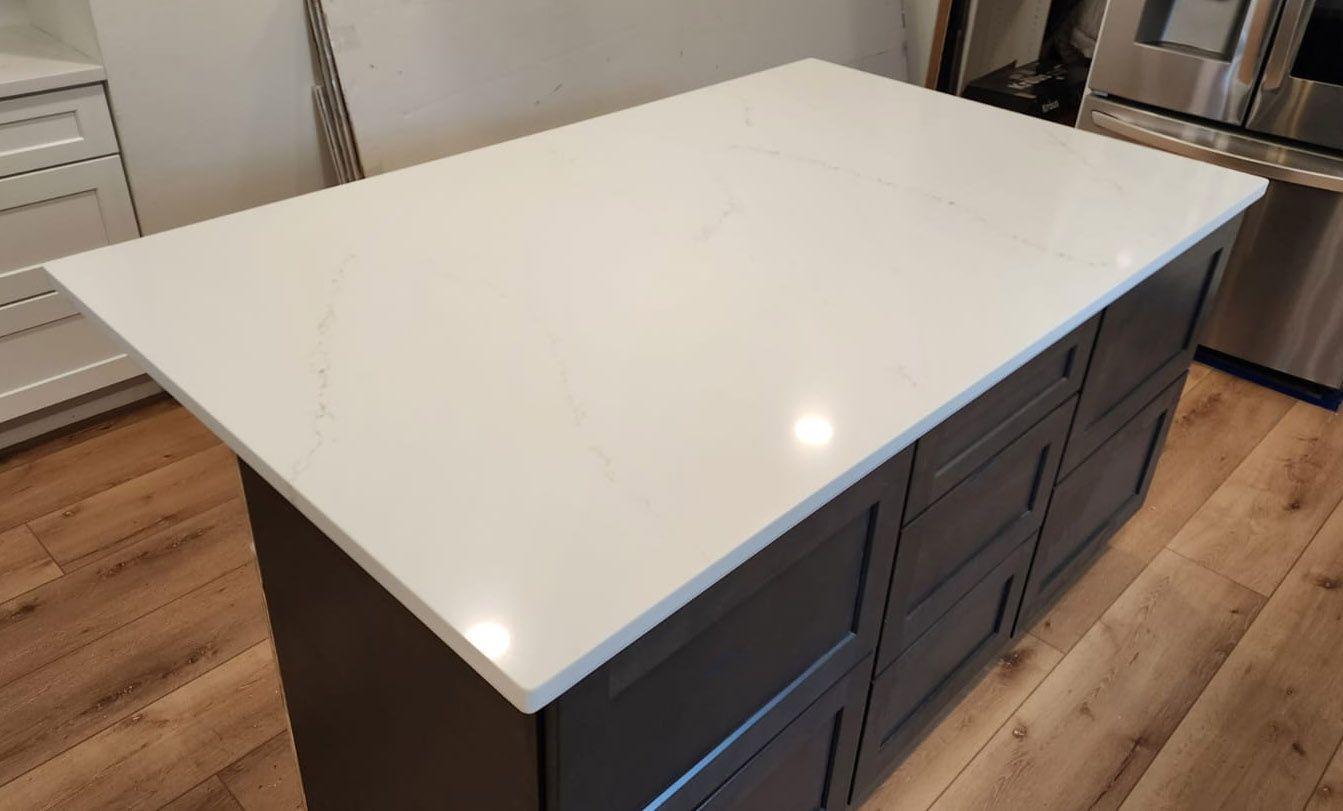 Calacatta Aylo Quartz Island