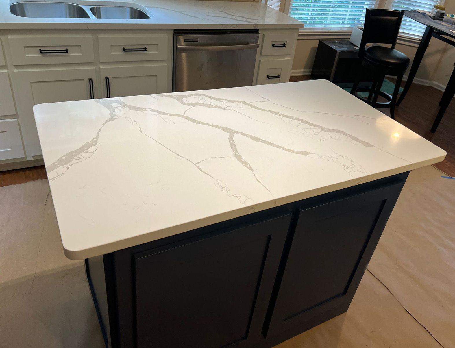 Calacatta Sponda Quartz Island